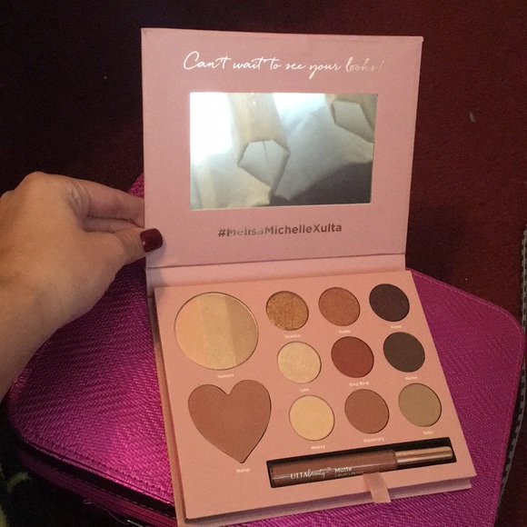 Makeup - Picture 2 of 3